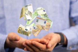 Last-Minute-Änderung bei den Überstunden und beim Feiertagsarbeitsentgelt